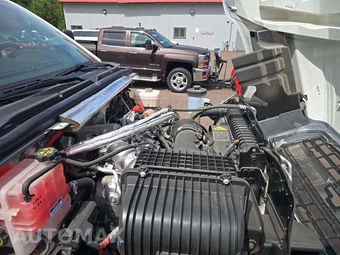 2024 Chevrolet SILVERADO MEDIUM DUTY Base - miniatura 15