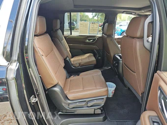2024 Chevrolet Suburban High Country 3LZ - miniatura 17