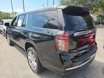 2024 Chevrolet Suburban High Country 3LZ - miniatura 2