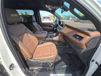 2024 Chevrolet Suburban High Country 3LZ - miniatura 16