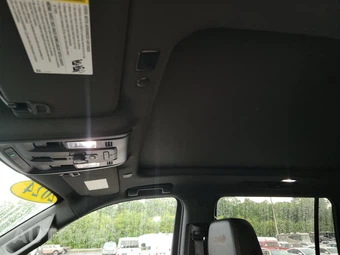 2024 Chevrolet Suburban High Country 3LZ - miniatura 18