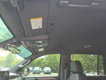 2024 Chevrolet Suburban High Country 3LZ - miniatura 18