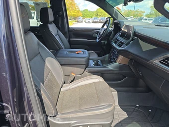 2024 Chevrolet Suburban High Country 3LZ - miniatura 8