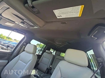 2024 Chevrolet Suburban LT 1LT - miniatura 8
