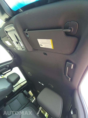 2024 Chevrolet Suburban LT 1LT - miniatura 8