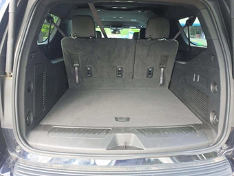 2024 Chevrolet Suburban LT 1LT - miniatura 12