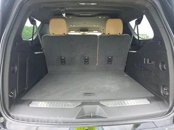 2024 Chevrolet Suburban Premier 1LZ - miniatura 17