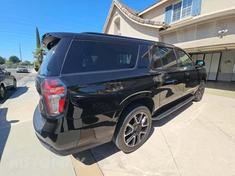 2024 Chevrolet Suburban RST 1SP - miniatura 3