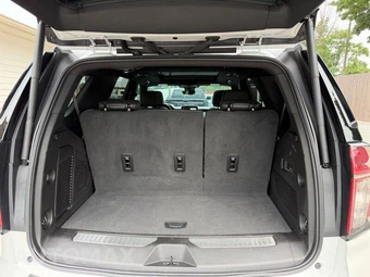 2024 Chevrolet Tahoe High Country 3LZ - miniatura 29