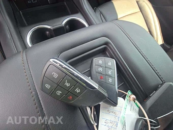 2024 Chevrolet Tahoe High Country 3LZ - miniatura 5