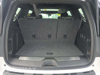2024 Chevrolet Tahoe High Country 3LZ - miniatura 15