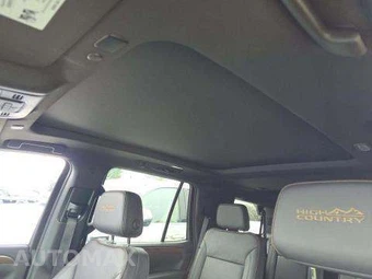 2024 Chevrolet Tahoe High Country 3LZ - miniatura 11