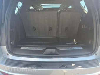 2024 Chevrolet Tahoe Premier 1LZ - miniatura 12