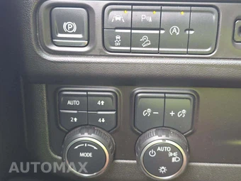 2024 Chevrolet Tahoe Premier 1LZ - miniatura 25