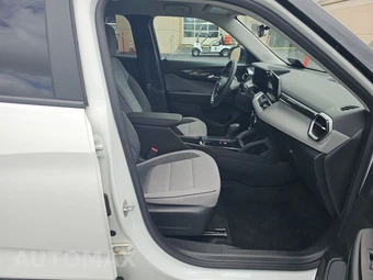 2024 Chevrolet Trailblazer LS 1LS – miniatura 8