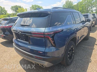 2024 Chevrolet Traverse Z71 - miniatura 3