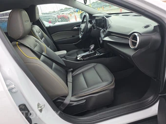 2024 Chevrolet Trax ACTIV - miniatura 8