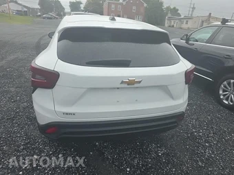 2024 Chevrolet Trax LS - miniatura 5