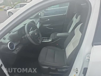 2024 Chevrolet Trax LS - miniatura 7