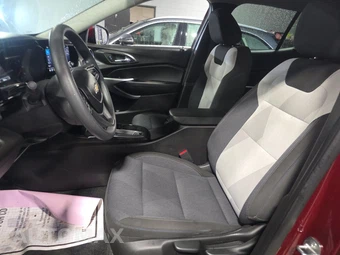 2024 Chevrolet Trax LS - miniatura 7