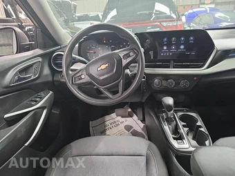 2024 Chevrolet Trax LS - miniatura 8