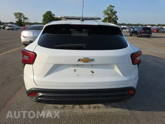 2024 Chevrolet Trax LS - miniatura 5