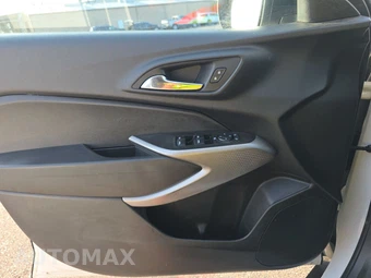2024 Chevrolet Trax LS - miniatura 9