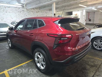 2024 Chevrolet Trax LS – miniatura 2