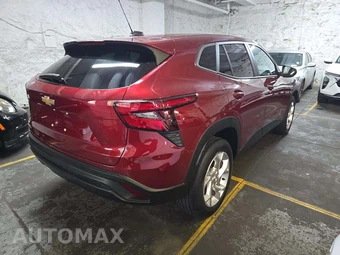 2024 Chevrolet Trax LS – miniatura 3