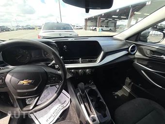 2024 Chevrolet Trax LS – miniatura 11