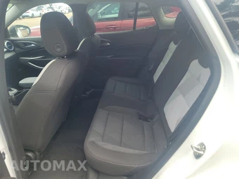 2024 Chevrolet Trax LS – miniatura 13