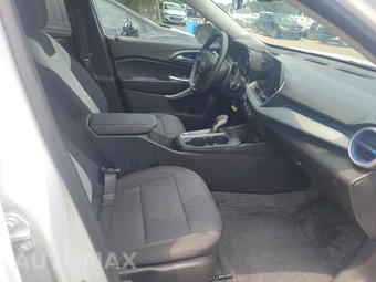 2024 Chevrolet Trax LS – miniatura 8