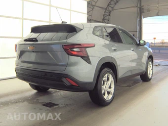 2024 Chevrolet Trax LS - miniatura 4