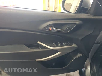2024 Chevrolet Trax LS - miniatura 9