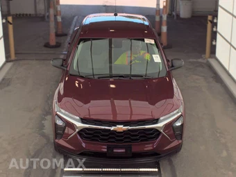 2024 Chevrolet Trax LS – miniatura 2