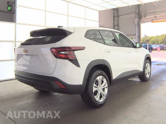 2024 Chevrolet Trax LS - miniatura 4