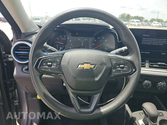 2024 Chevrolet Trax LS - miniatura 10