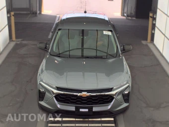 2024 Chevrolet Trax LS - miniatura 2