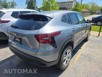 2024 Chevrolet Trax LS – miniatura 3