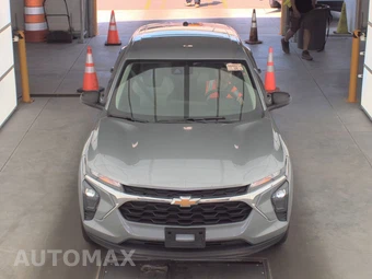2024 Chevrolet Trax LS - miniatura 2