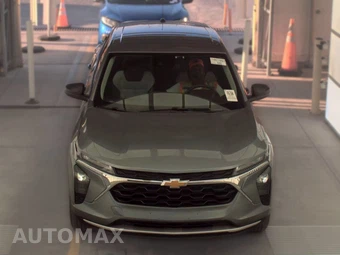 2024 Chevrolet Trax LS – miniatura 2