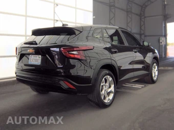 2024 Chevrolet Trax LS - miniatura 4