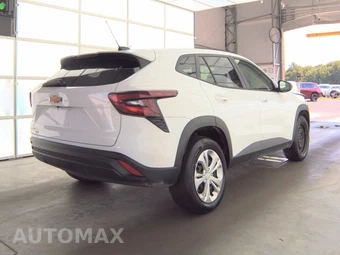2024 Chevrolet Trax LS – miniatura 4