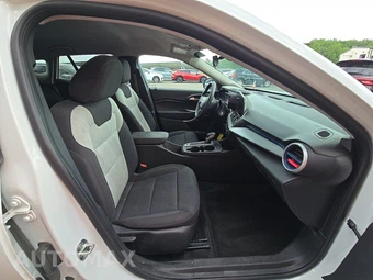 2024 Chevrolet Trax LS – miniatura 8