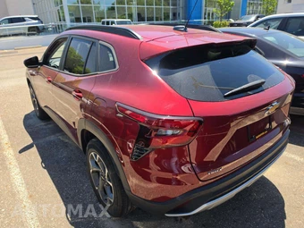 2024 Chevrolet Trax LT – miniatura 2