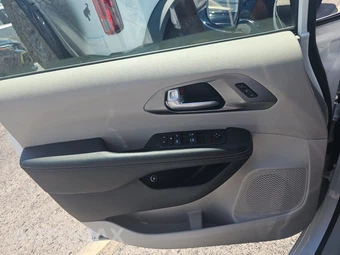 2024 Chrysler Pacifica Hybrid Select 121.6" WB - miniatura 9