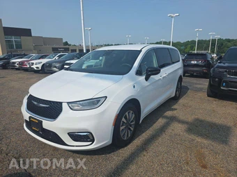 2024 Chrysler Pacifica Hybrid Select 121.6" WB