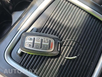 2024 Chrysler Pacifica Hybrid Select 121.6" WB - miniatura 8