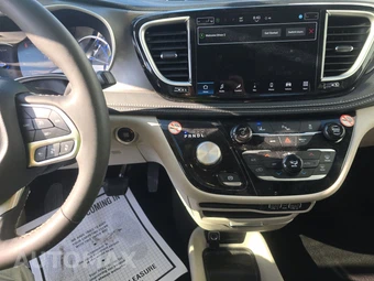 2024 Chrysler Pacifica Hybrid Select 121.6" WB - miniatura 11