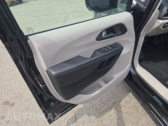 2024 Chrysler Pacifica Hybrid Select 121.6" WB - miniatura 9